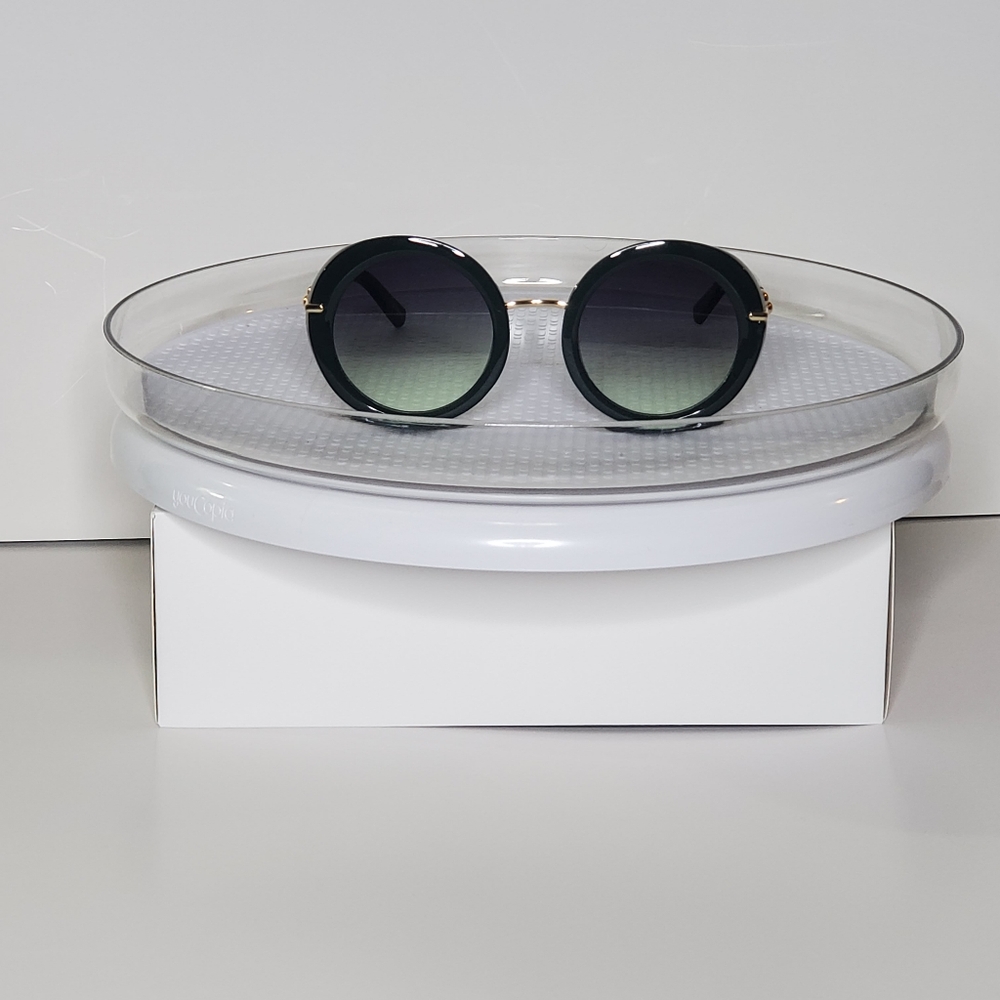 Chic Green Round Sunglasses